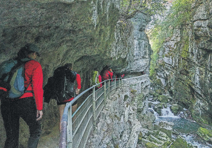 Wanderung in der Taubenlochschlucht.