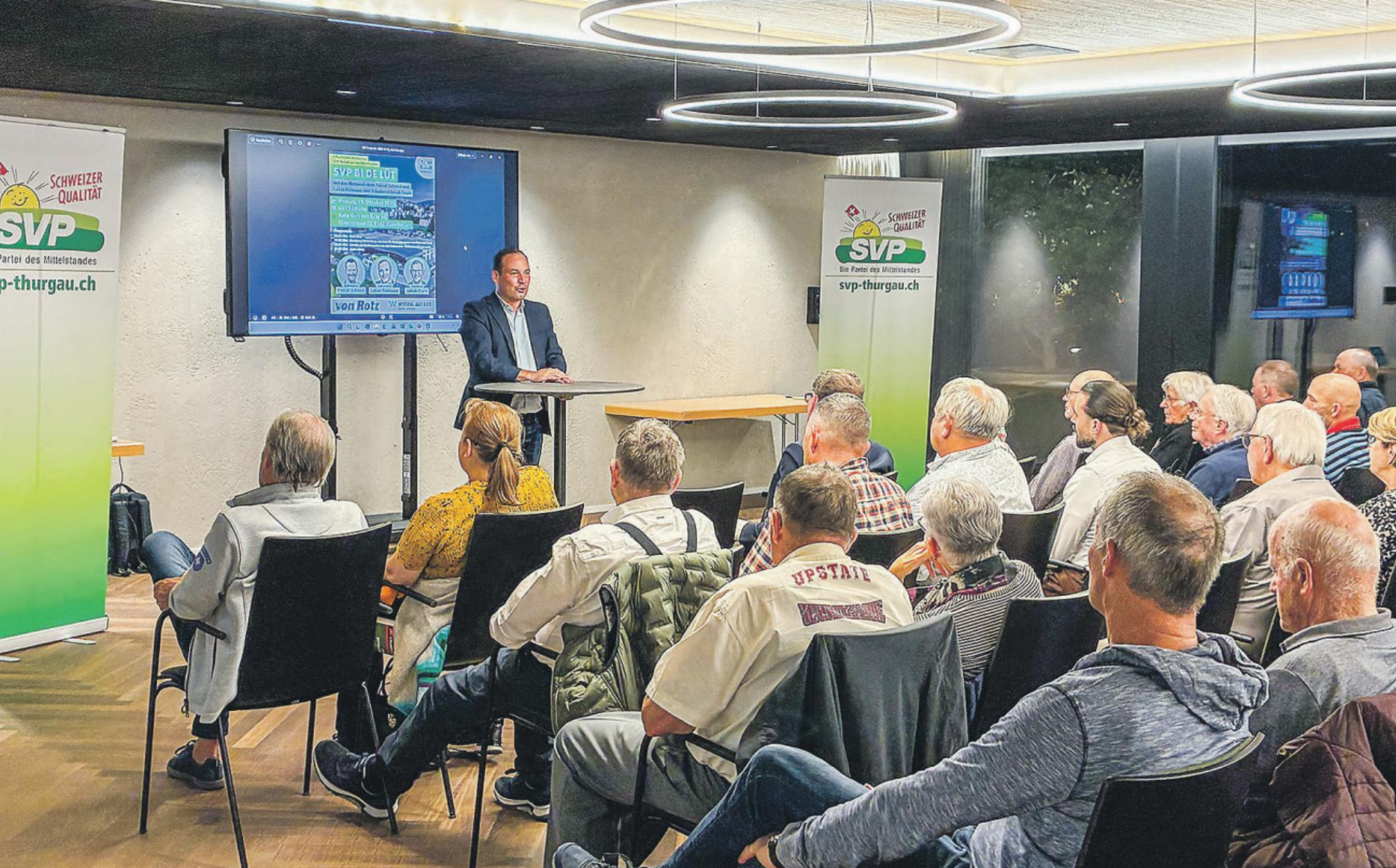 Grossaufmarsch in Münchwilen/Wil in Autowelt von Rotz - Das Bild wird blockiert. – Möglicherweise durch einen aktiven Adblocker.
